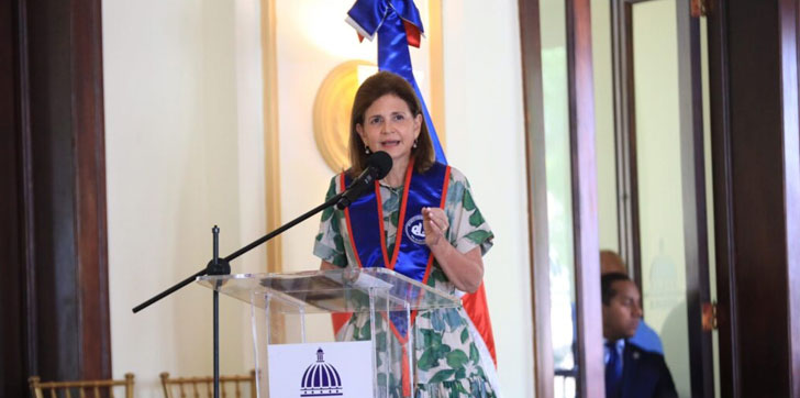 Raquel Peña confirma su aspiración presidencial durante acto en San Cristobal