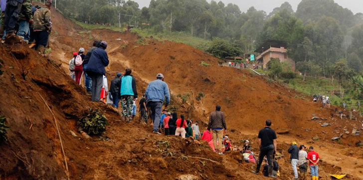 Trece muertos tras riada en Colombia y autoridades buscan a doce desaparecidos