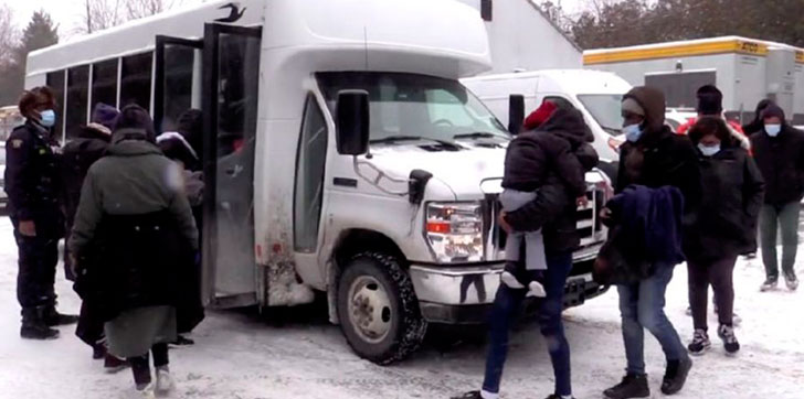 Canadá: hallan camión con 44 migrantes haitianos en condiciones inhumanas