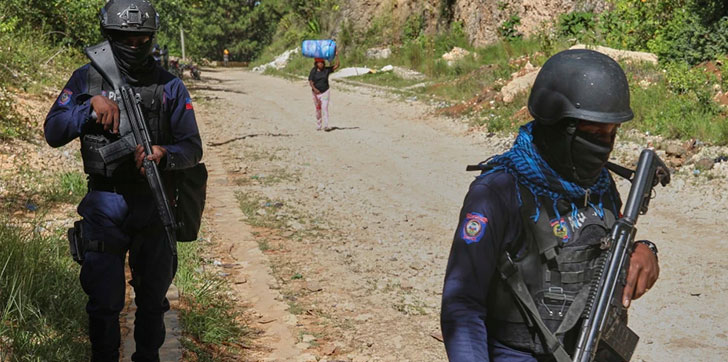 Pandillas asesinan a dos policías en Haití y exhiben sus cuerpos en redes