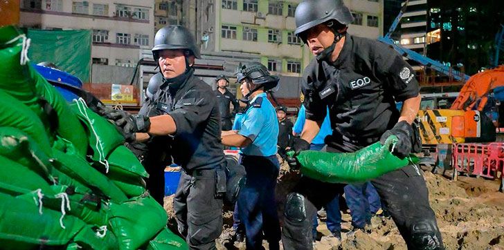 6,000 personas son evacuadas en Hong Kong por el hallazgo de una bomba de 450 kilos