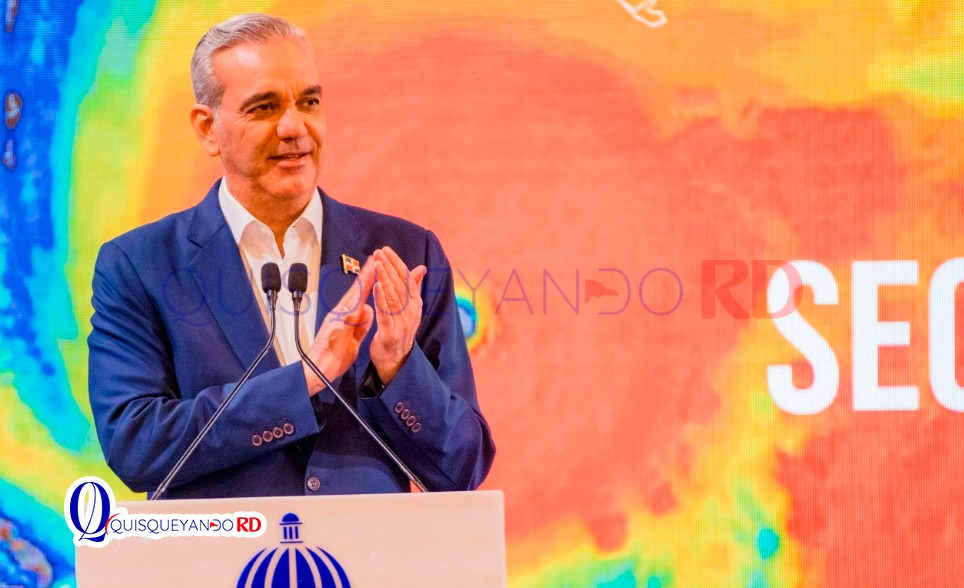 “Melissa no me dejó dormir”: Abinader admite que la tormenta le causó ojeras