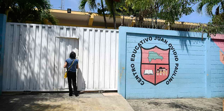 Un estudiante apuñala a compañero durante receso de clases en liceo de Santiago