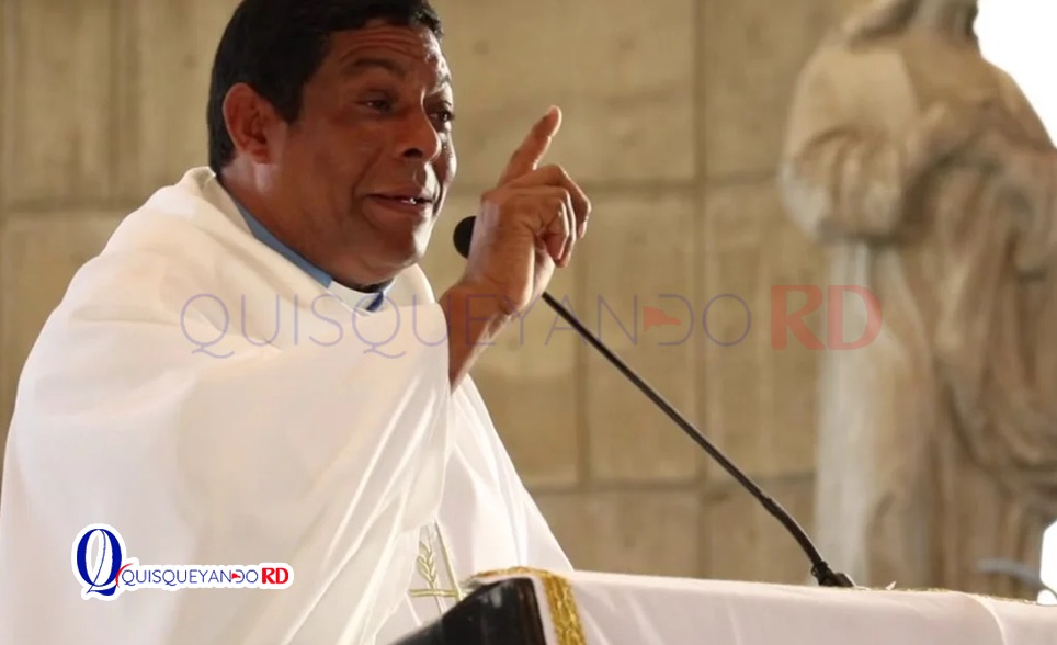 “A Roma llega lo que a Roma va”, dice reverendo Jiménez sobre suspensión del arzobispo Ozoria