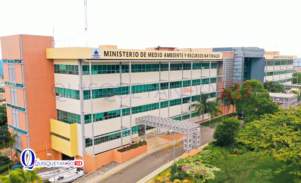 Denuncias sobre licencias llevan a Medio Ambiente a accionar legalmente contra Fuerza del Pueblo