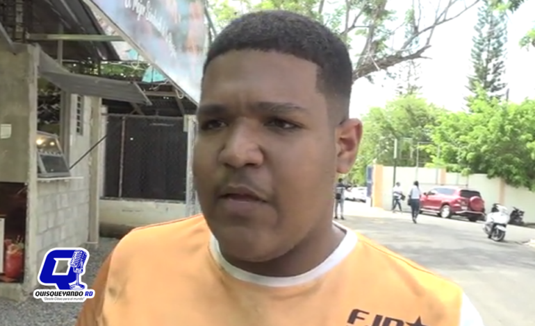 FJD protesta en el Liceo Ercilia Pepin por incumplimientos del MINERD