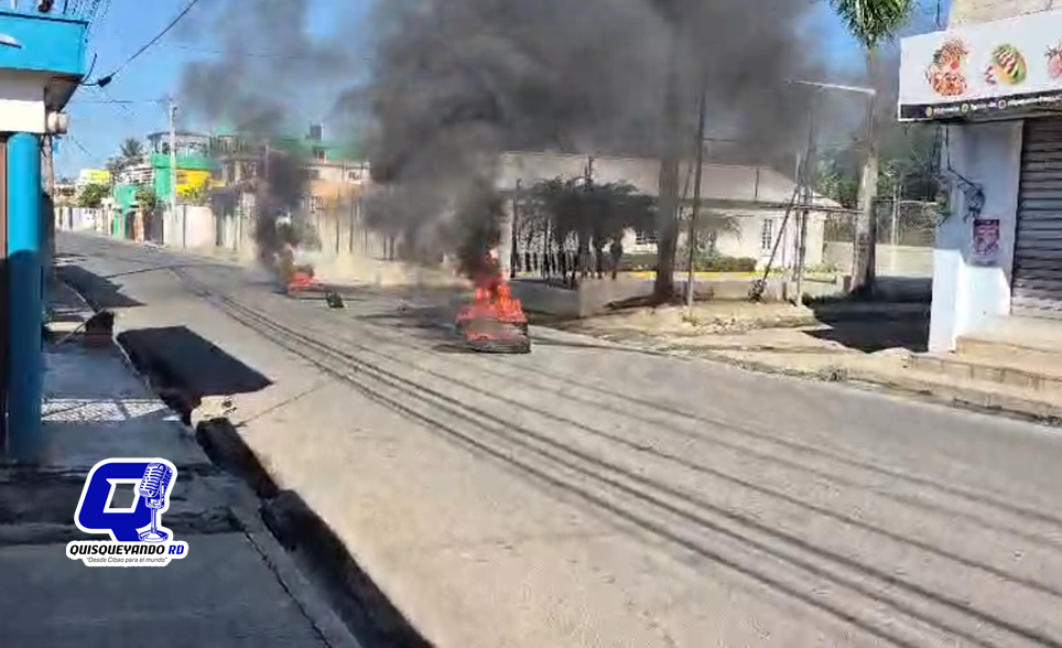 Se registra incendio de neumáticos en el sector Vista al Valle de SFM