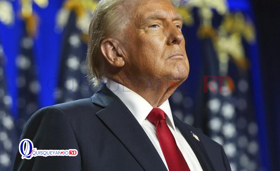 Donald Trump amenaza con aranceles a países que armen a Irán y menciona cambio de régimen