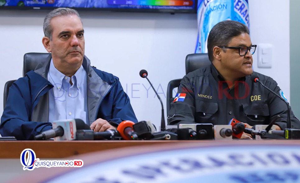 Abinader se reúne en el COE para evaluar impacto de vaguada