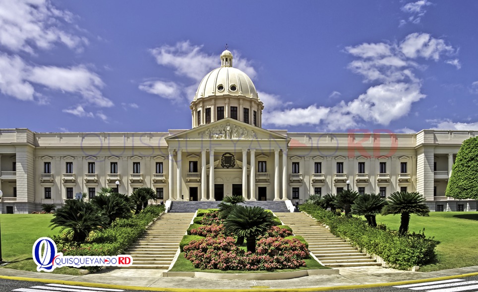 Gobierno anuncia reducción de horario laboral por situación climática